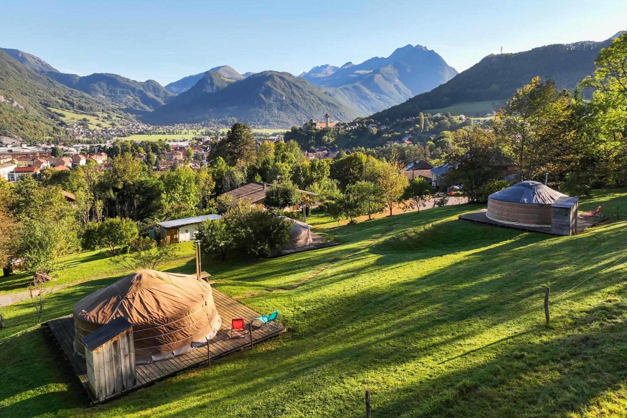 Yourtes Olachat Proche Annecy Faverges Exterior foto